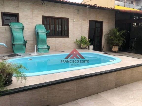 Imagem Casa com 2 dormitórios à venda, 195 m² por R$ 450.000,00 - Tribobó - São Gonçalo/RJ