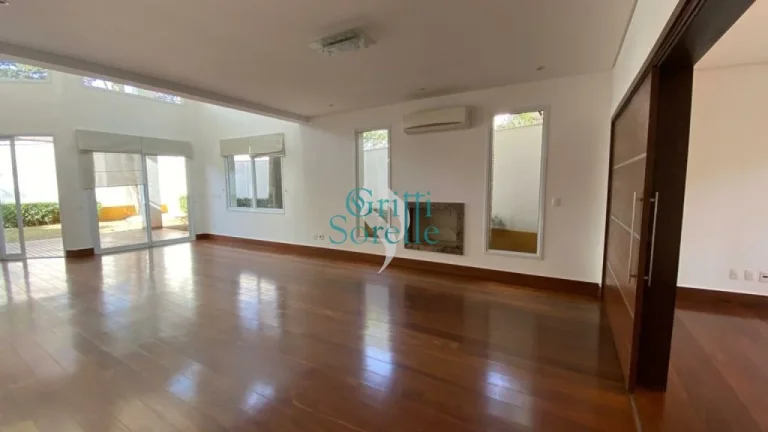 Imagem Casas de Condomínio à Venda em Alto da Boa Vista - São Paulo/SP.