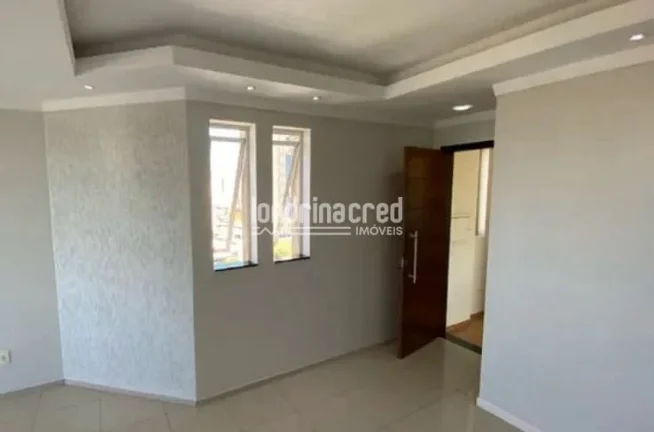 Imagem Espaço e Conforto no Ed. Paraty: Apartamento com 3 Dormitórios (1 Suíte), 2 Banheiros e 1 Vaga, Área Útil de 77m² - Ideal para Sua Família!
