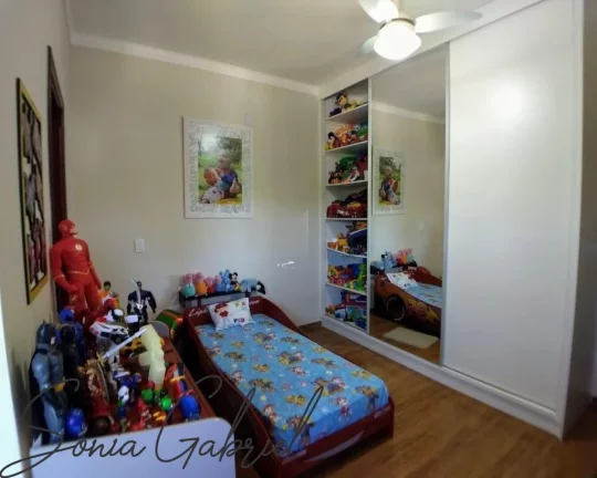 Imagem Venda de Casa em Condomínio em Valinhos-SP 4 Quartos, 4 Suítes, 2 Salas, 4 Banheiros, 6 Vagas de Garagem 340,00m² Imagem Venda de Casa em Condomínio em Valinhos-SP 4 Quartos, 4 Suítes, 2 Salas, 4 Banheiros, 6 Vagas de Garagem 340,00m²