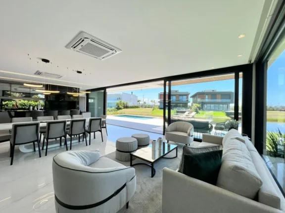 Imagem Casa em Condominio 5 Dormitórios - Bairro --