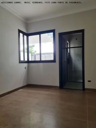 Imagem Alto Padrão para Venda em Maringá, Jardim Espanha, 3 dormitórios, 1 suíte, 2 banheiros, 2 vagas