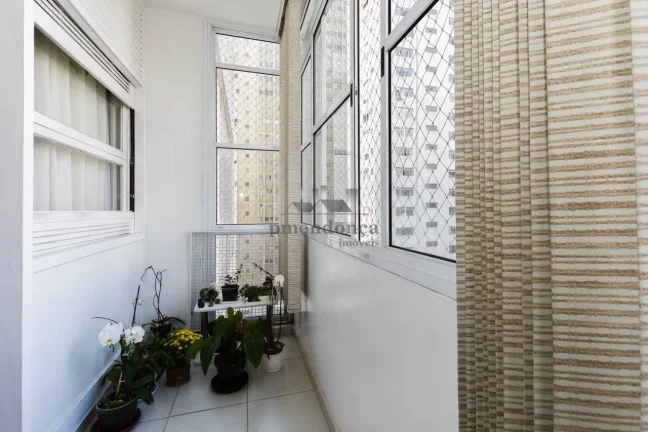 Imagem Apartamento 3 quartos, 2 banheiros, 1 vaga 179 m²