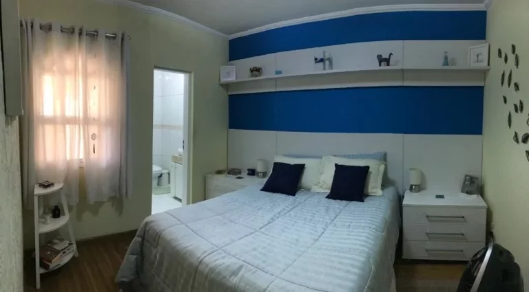 Imagem Casa com 3 dormitórios à venda, 188 m² por R$ 790.000,00 - Vila Perreli - Poá/SP