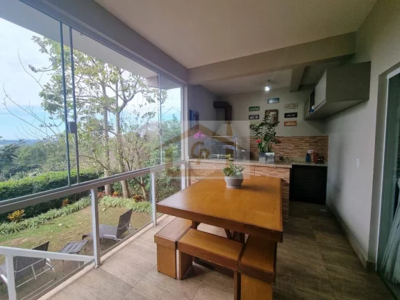 Imagem Charmosa! 3 quartos, sendo um suíte, varanda 2 vagas