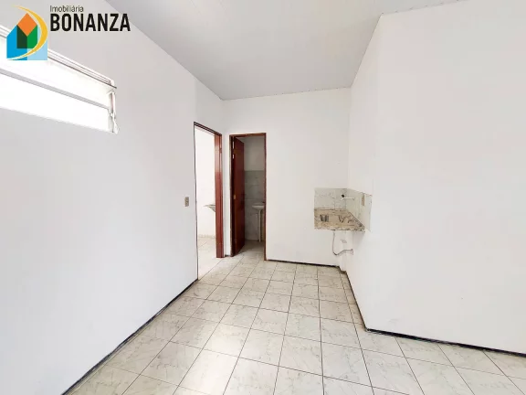 Imagem Kitnet com vaga de garagem para alugar no Conjunto Esperança