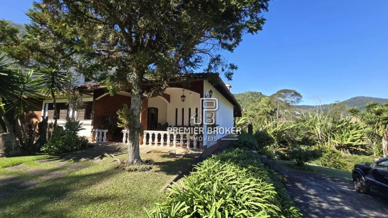 Imagem Casa à venda, 230 m² por R$ 1.300.000,00 - Alto - Teresópolis/RJ