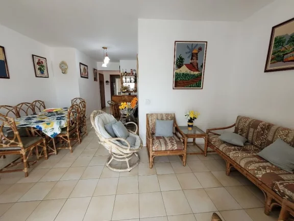 Imagem PITANGUEIRAS – NA SEGUNDA QUADRA DA PRAIA, 2 VAGAS DE GARAGENS, 110 M² ÚTEIS, CONDONDOMÍNIO BAIXO.
