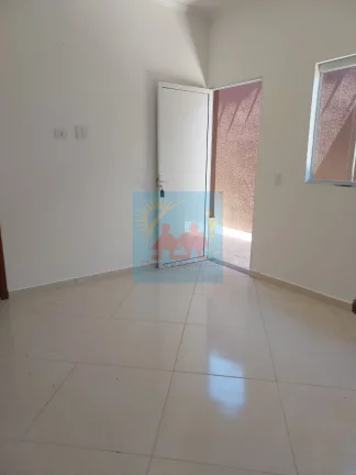 Imagem Casa à 250 metros da Praia do Agenor de Campos em Mongaguá, piscina, garagem, 350mil