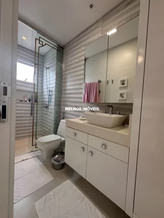 Imagem Apartamento á venda finamente mobiliado com 3 suítes, 2 vagas no centro Balneário Camboriú