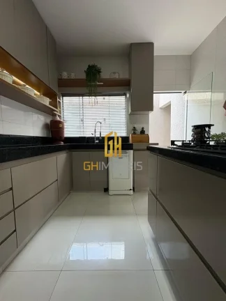 Imagem Casa com 3 quartos no Cidade Satélite São Luíz, em terreno com 199m² com 121m² de área constru...