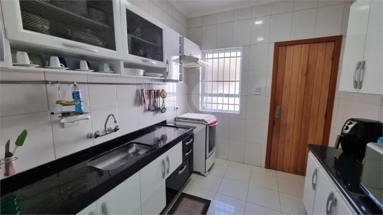 Imagem Casa à venda com 3 quartos, sendo 3 suítes, em Vila Sônia, São Paulo - SP