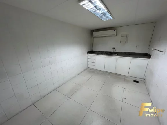 Imagem ACEITA PROPOSTAS - OPORTUNIDADE ÚNICA PARA INVESTIR NO SEU NEGÓCIO - LOJA COM 600M² TOTALMENTE CLIMATIZADA na RETA DA PENHA - VITÓRIA!
