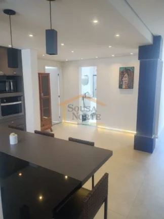 Imagem Apartamento de 87m², reformado, com 2 dormitórios, sendo 1 suite, muito iluminado e arejado. 
Elé...
