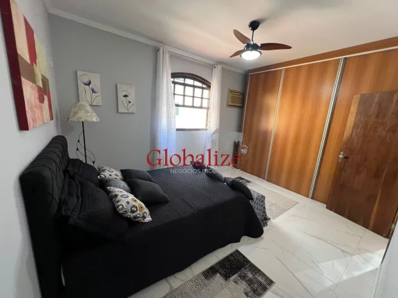 Imagem Lindo Sobrado à venda com 3 Suítes, 2 Vagas e Churrasqueira no Bairro do Boqueirão em Santos por R$ 1.530.000,00. IMPERDÍVEL