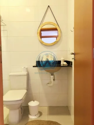 Imagem Apto à venda em Ubatuba-SP, Centro: 2 quartos, 1 suíte, 1 sala, 2 banheiros, 1 vaga - 75,00 m² de área.