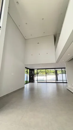 Imagem Imperdível: Casa de luxo em condomínio, 4 quartos e 3 suítes, no Parque Santa Márcia, Votorantim-SP - 400m² - 3 vagas.