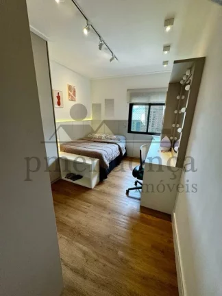 Imagem Apartamento no Alto da Lapa com 209m² pronto para morar, 3 suítes e 3 vagas.