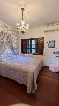 Imagem Imperdível oportunidade! Casa à venda em Campo Grande-MS, Chácara Cachoeira: 4 quartos, 1 suíte, 5 salas, 2 banheiros, 10 vagas de garagem, 340m².