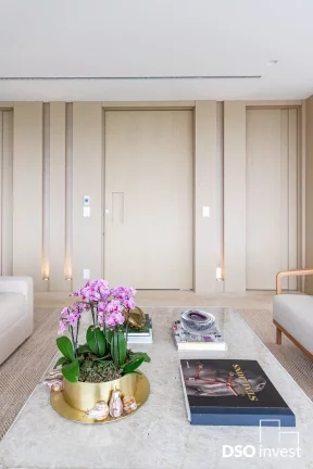 Imagem Com projeto da renomada arquiteta Fernanda Negrelli, esse apartamento de 229m2 imprime de forma harm...