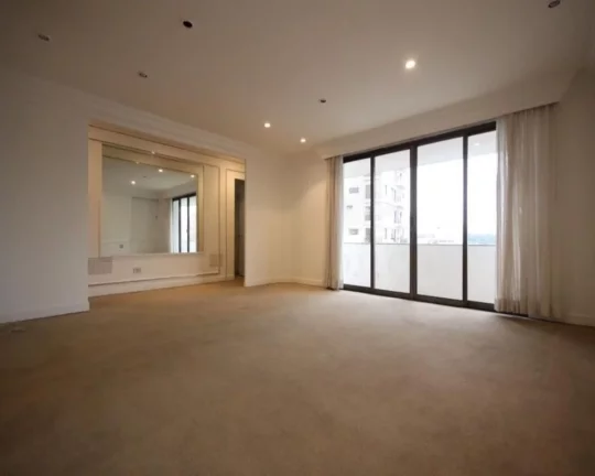 Imagem EXCELENTE OPORTUNIDADE !! Cobertura duplex em rua fechada com vista para o Vale do Pacaembu!! Origin...