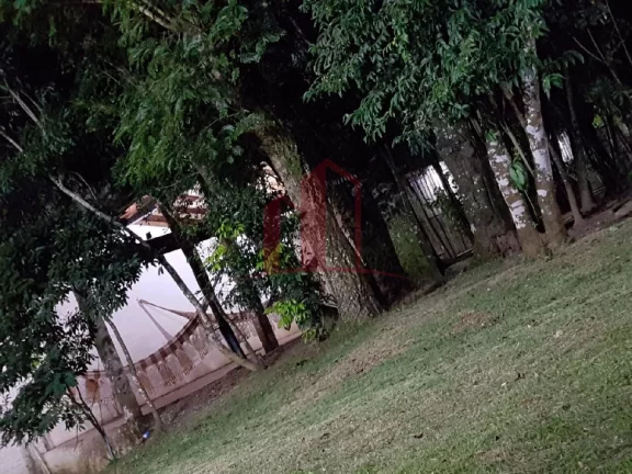 Imagem Imperdível Chácara à Venda em Caieiras-SP, Região Central com 3 quartos, 1 suíte, 1 sala, 2 banheiros, 1917,60m² de área.
