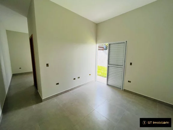 Imagem Linda Casa Térrea com 4 dormitórios em Atibaia - Jd Paulista por R$799 mil!