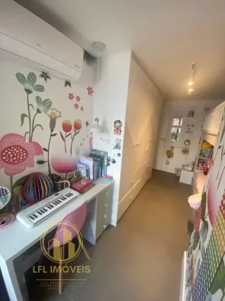 Imagem Espaçoso Apartamento de 3 Quartos em Pinheiros