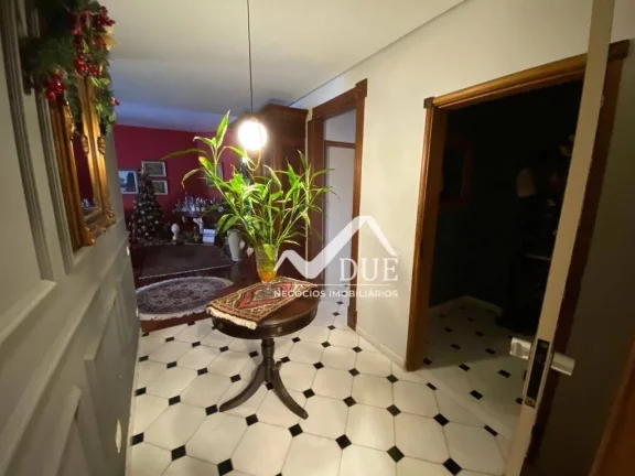Imagem Apartamento com 3 dormitórios à venda, 263 m² por R$ 1.380.000,00 - Boqueirão - Santos/SP