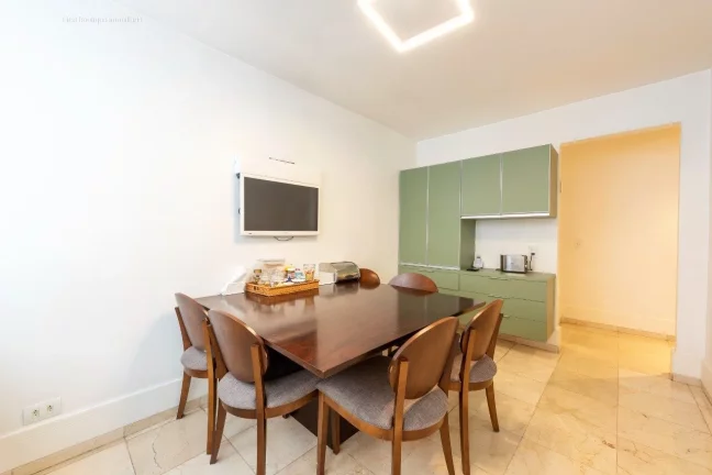 Apartamento com 3 Quartos à Venda, 378 m² em Cerqueira César - São Paulo