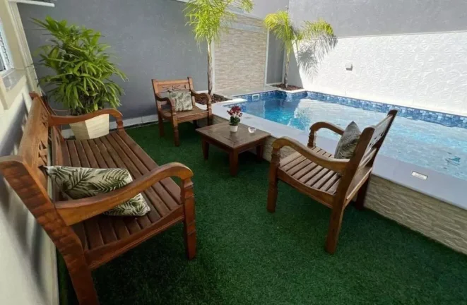 Imagem Casa para Venda em Atibaia, Vila Gardenia, 3 dormitórios, 2 suítes, 3 banheiros, 4 vagas