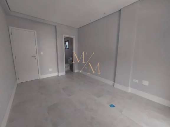 Imagem Sobrados Triplex NOVOS 3 suítes, 3 vagas, com piscina a venda no Marapé