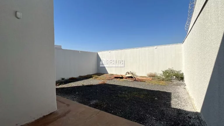 Imagem Casa à venda no Parque das Laranjeiras II, Uberaba - 3 dormitórios e suíte!