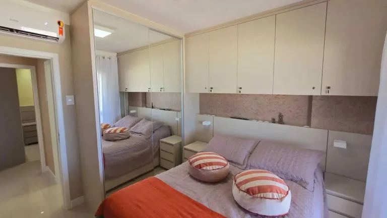 Imagem Apartamento frente mar mobiliado com 2 dormitórios e 1 vaga em Balneário Camboriú/SC
