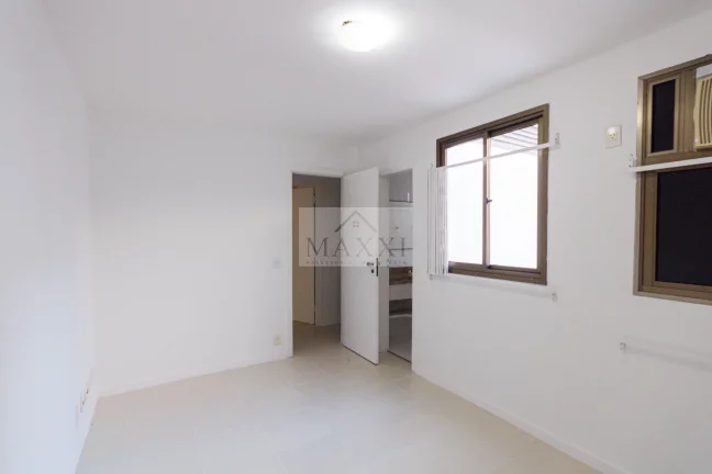 Imagem Condomínio Edifício Santa Cecília - Apartamento Cobertura Duplex em Recreio dos Bandeirantes, Rio de Janeiro/RJ