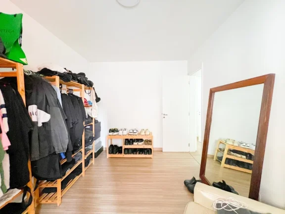 Imagem Apartamento 155M², 4Q, 1 Suíte, 3 Banheiros, 3 Vagas, Sacada, Lavabo, Academia, Piscina, Churrasqueira, Sauna, Quadra, Playground, Depósito, Despensa.