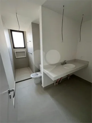 Imagem Cobertura à venda com 3 quartos, sendo 3 suítes, no condomínio Clari Pinheiros, São Paulo - SP