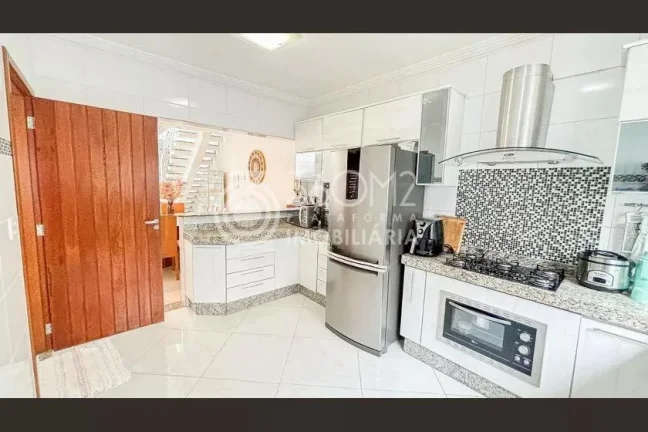 Imagem Sobrado para Venda em Santo André / SP no bairro Vila Floresta