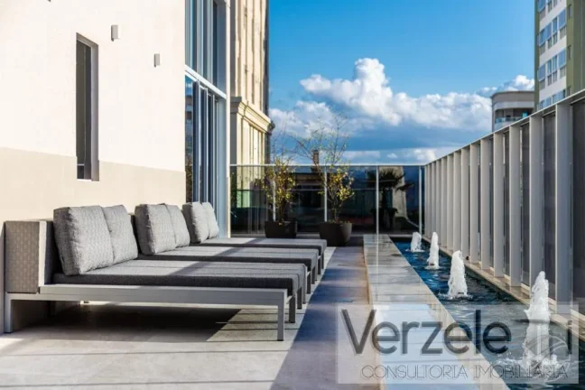 Imagem Apartamento 4 ou + dormitórios para Venda em Balneário Camboriú / SC no bairro Centro