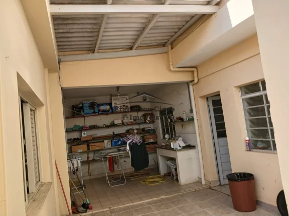 Imagem Casa à venda no bairro Vila Comendador Rodrigues Alves (Pedregulho) - Guaratinguetá/SP