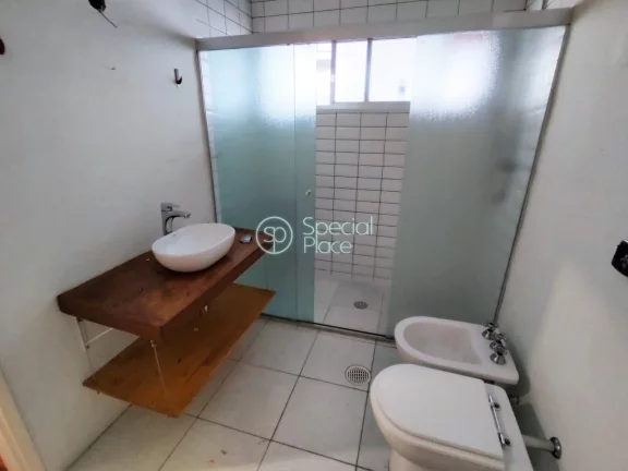 Imagem Lindo Apartamento com 120m² em Pinheiros Living amplo para dois ambientes com janelas piso ao teto,...