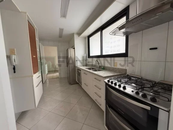 Imagem Aluguel de Apartamento de Luxo em São Paulo-SP, no Planalto Paulista: 4 quartos, 4 suítes, 4 salas, 5 banheiros, 4 vagas, 247m².