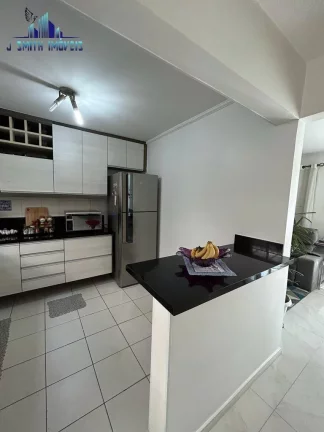 Imagem CASA LINDA, ÓTIMO ACABAMENTO. ÁRMÁRIOS TOP. CONDOMÍNIO COM LAZER DE CLUBE.