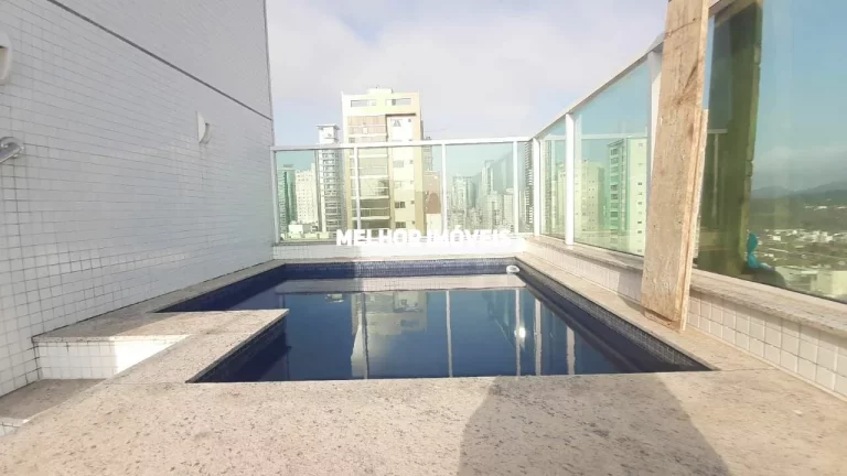 Imagem Cobertura Duplex à Venda com 04 Suítes sendo 01 Máster com Hidro, Sacada integrada localizado na 2 Quadra Mar de Balneário Camboriú - SC