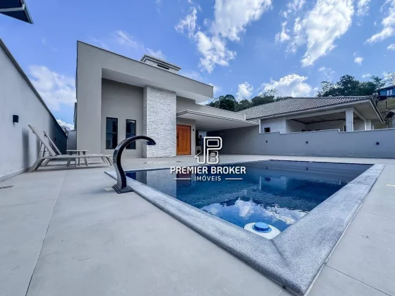 Imagem Casa Linear e moderna com 3 dormitórios à venda, 200 m² por R$ 1.400.000 - Albuquerque - Teresópolis/RJ