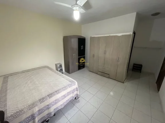 Imagem Encantadora casa duplex em Meaípe, Guarapari, ES! 4 quartos, sendo 1 suíte, 2 vagas de garagem. Lo...