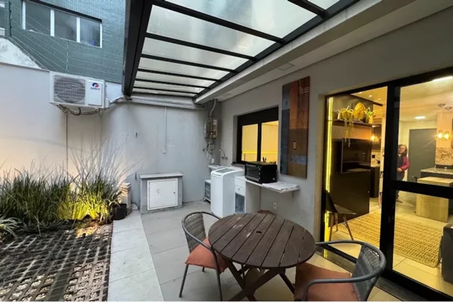 Imagem Apartamento à venda em Porto Alegre, Menino Deus, com 1 quarto, 61,48m2