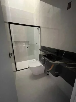 Imagem Sobrado com 3 dormitórios e 2 vagas de garagem | Palhoça/SC