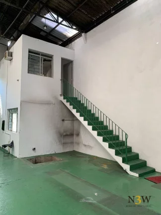 Imagem Galpão comercial para locação Vila Anastácio São Paulo SP com 282 m², 2 salas, 2 banheiros e 2 vagas