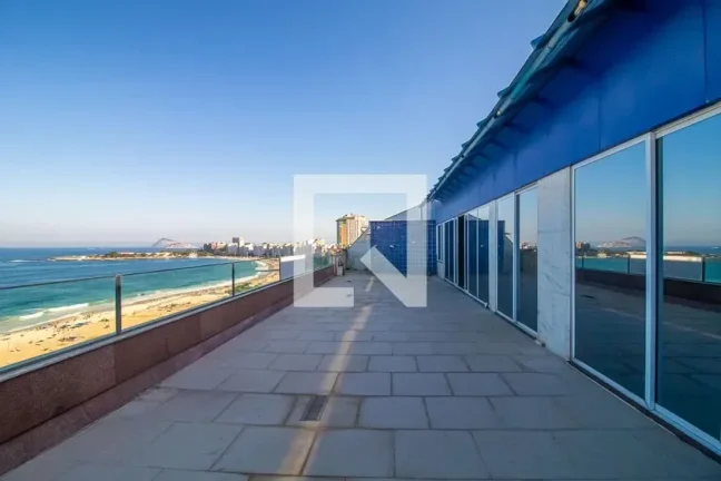 Imagem Casa à venda - Copacabana, 748m2